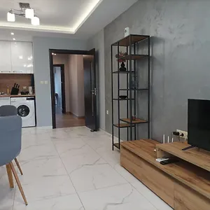 https://one-bedroom-apartment-37-trakia-54.plovdiv-hotels.com